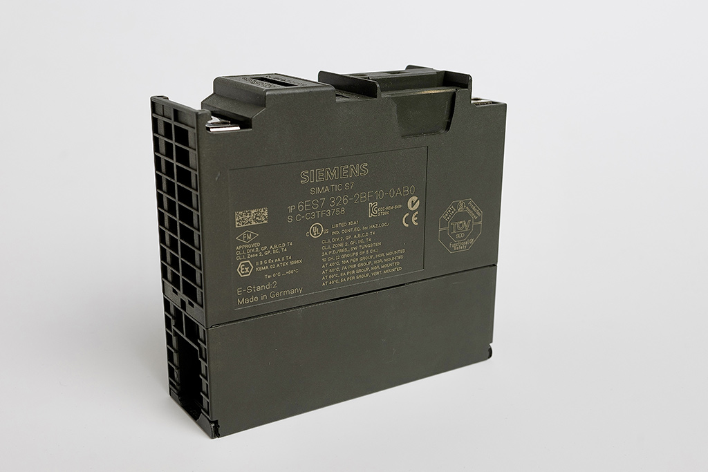 Модуль дискретного вывода F-DO10 X = 24V/2A PP SM326 Siemens 6ES7 326-2BF10-0AB0
