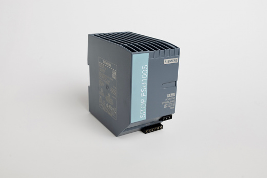 SITOP PSU100S 24 V/10 A, стабилизированный блок питания, вход: ~120/230 V, выход: =24 V/10 A Siemens 6EP1334-2BA20